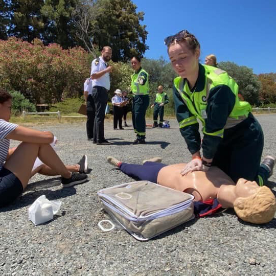 GWN's GirlBoss Edge winner, Carmen Holdaway, takes a first aid class and demonstrates CPR.